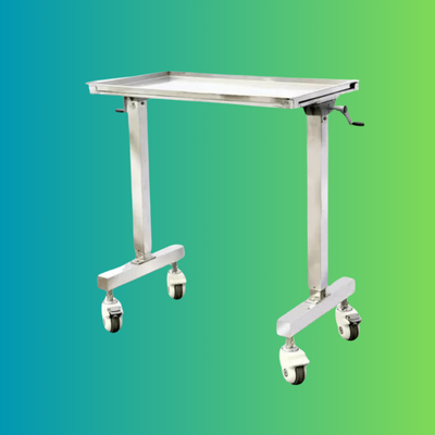INSTRUMENT MAYO'S TROLLEY OVER THE O.T TABLE (MECHANICALLY)